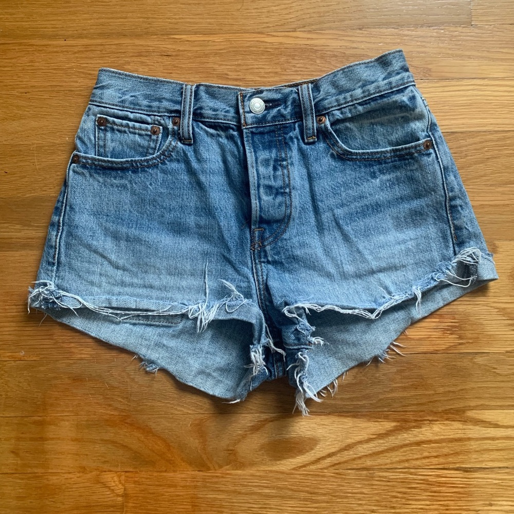 levi denim shorts